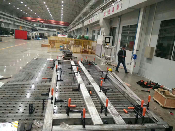 為山西客戶提供的三維柔性焊接工裝